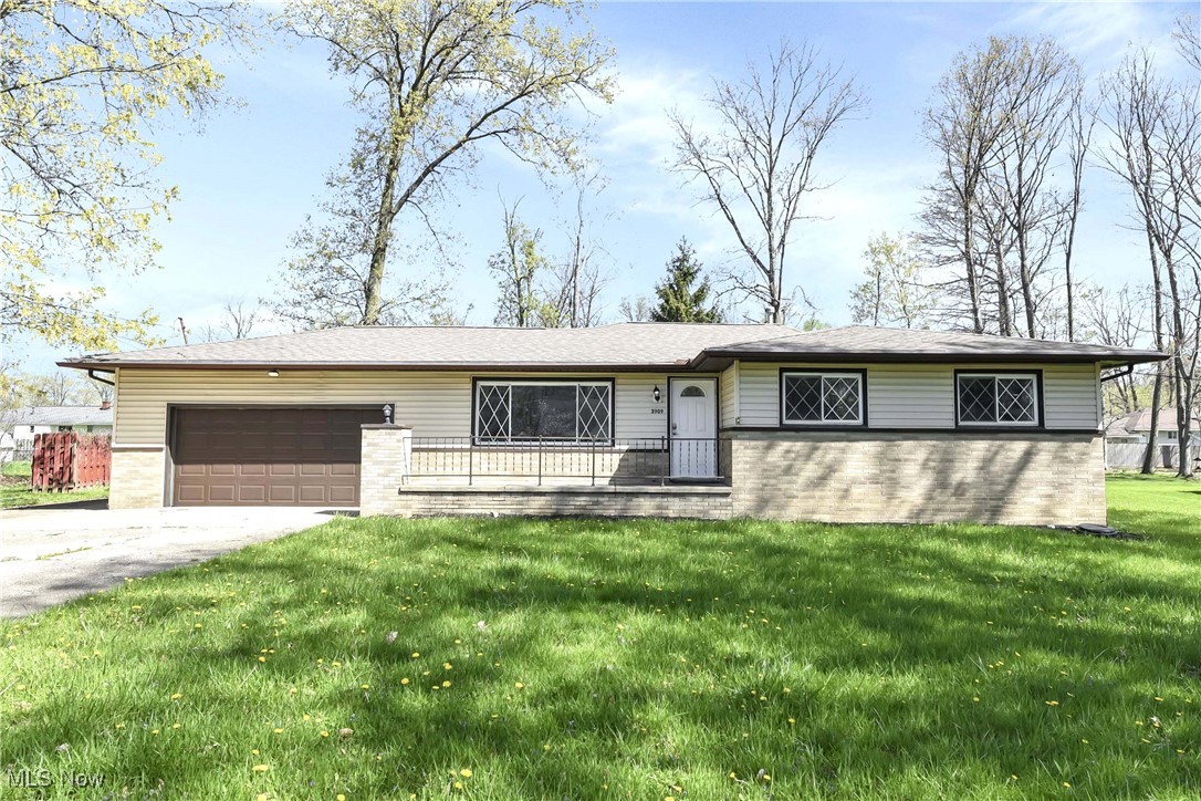 3909 Miller Drive, Brunswick, Ohio image 1