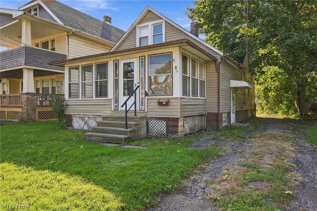 1305 Spring Road
