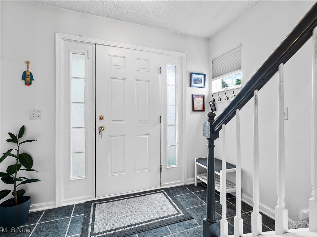 6809 Meadow Lane