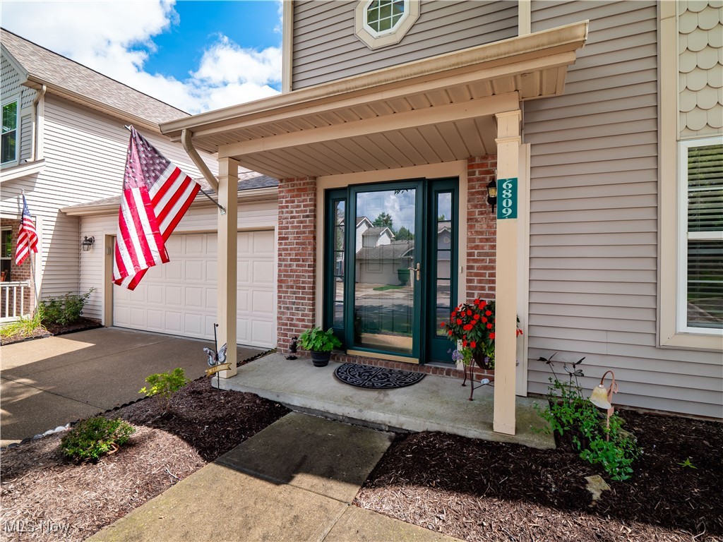6809 Meadow Lane