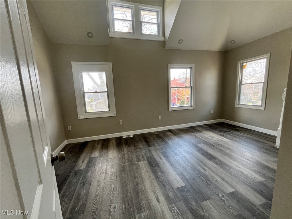 10402 Almira Avenue, Cleveland, Ohio image 10