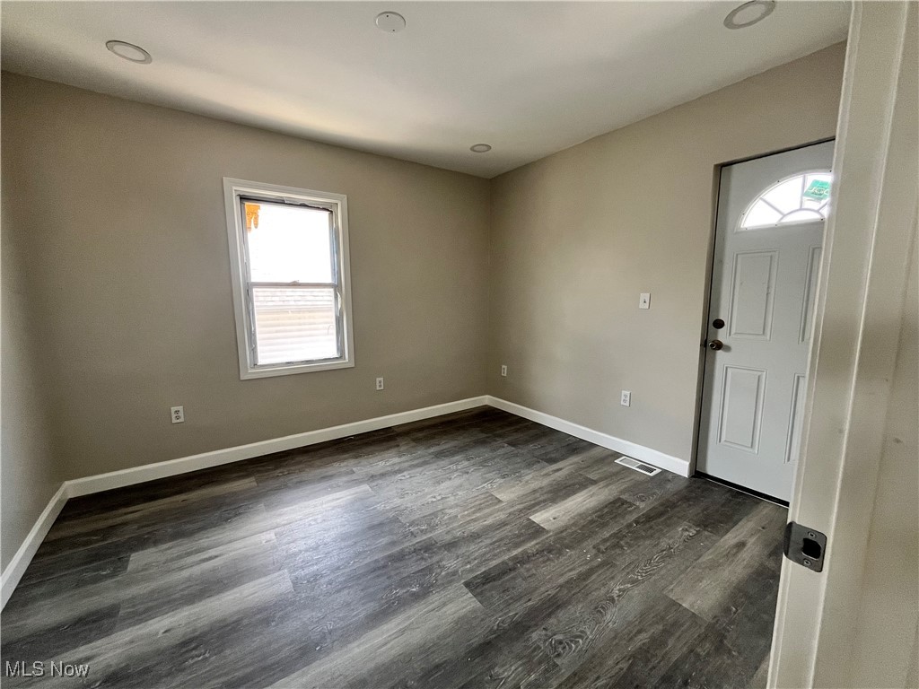 10402 Almira Avenue, Cleveland, Ohio image 2