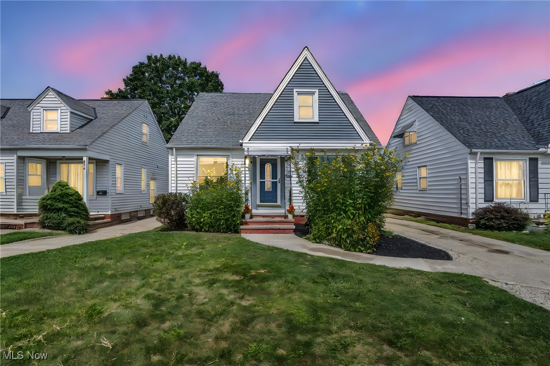 Parma, Ohio 44129, United States, 3 Bedrooms Bedrooms, ,2 BathroomsBathrooms,Residential,Active,204052