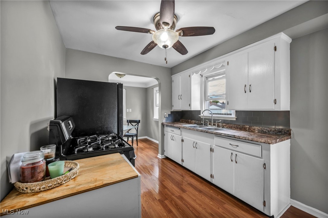 Parma, Ohio 44129, United States, 3 Bedrooms Bedrooms, ,2 BathroomsBathrooms,Residential,Active,204052