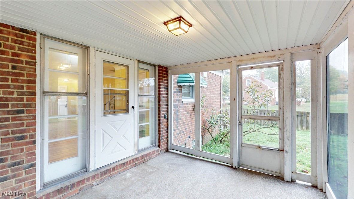 Sunshine Realty Inc 01 - Residential