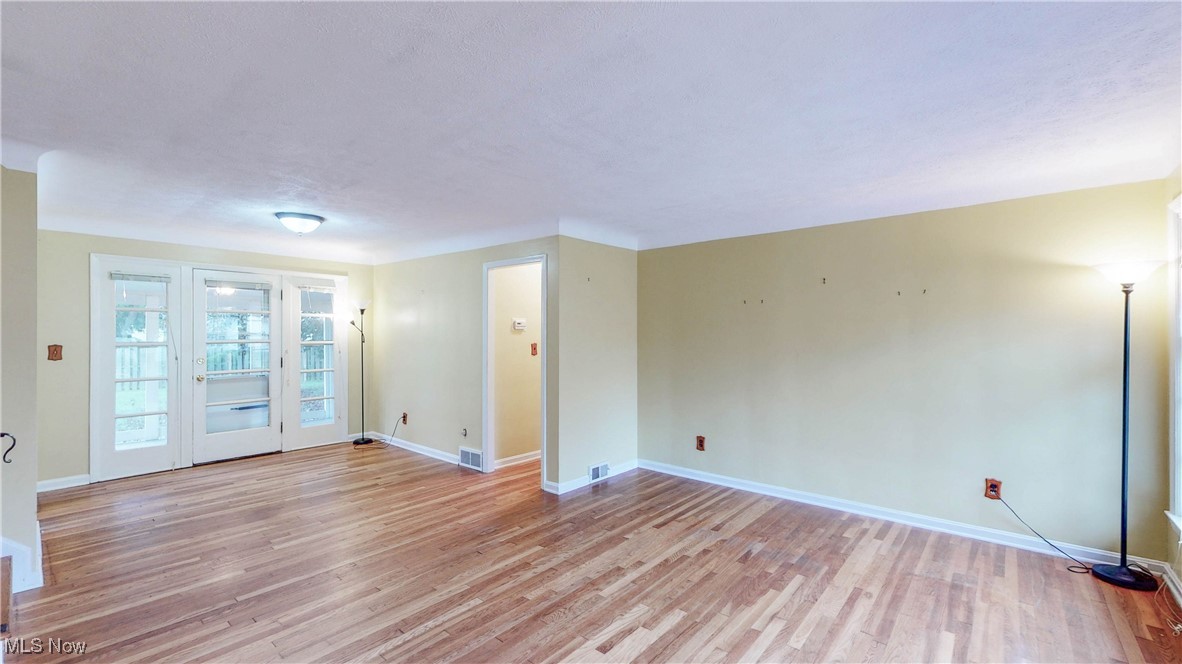 Sunshine Realty Inc 01 - Residential