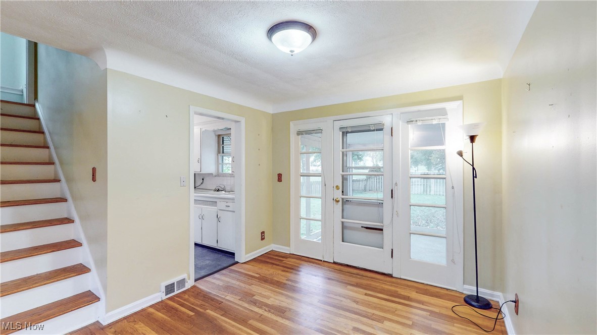 Sunshine Realty Inc 01 - Residential