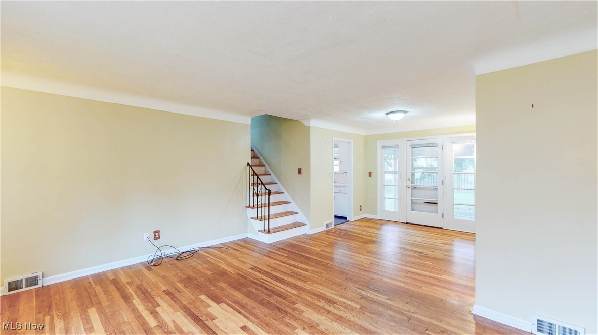 Sunshine Realty Inc 01 - Residential