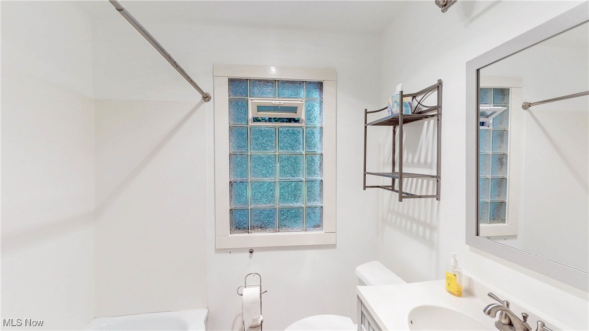 Sunshine Realty Inc 01 - Residential