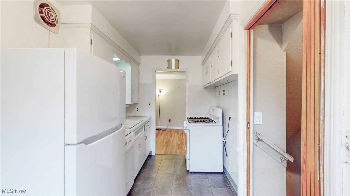 Sunshine Realty Inc 01 - Residential