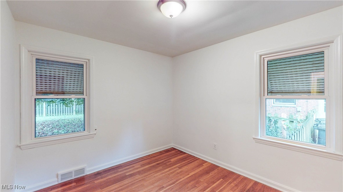 Sunshine Realty Inc 01 - Residential