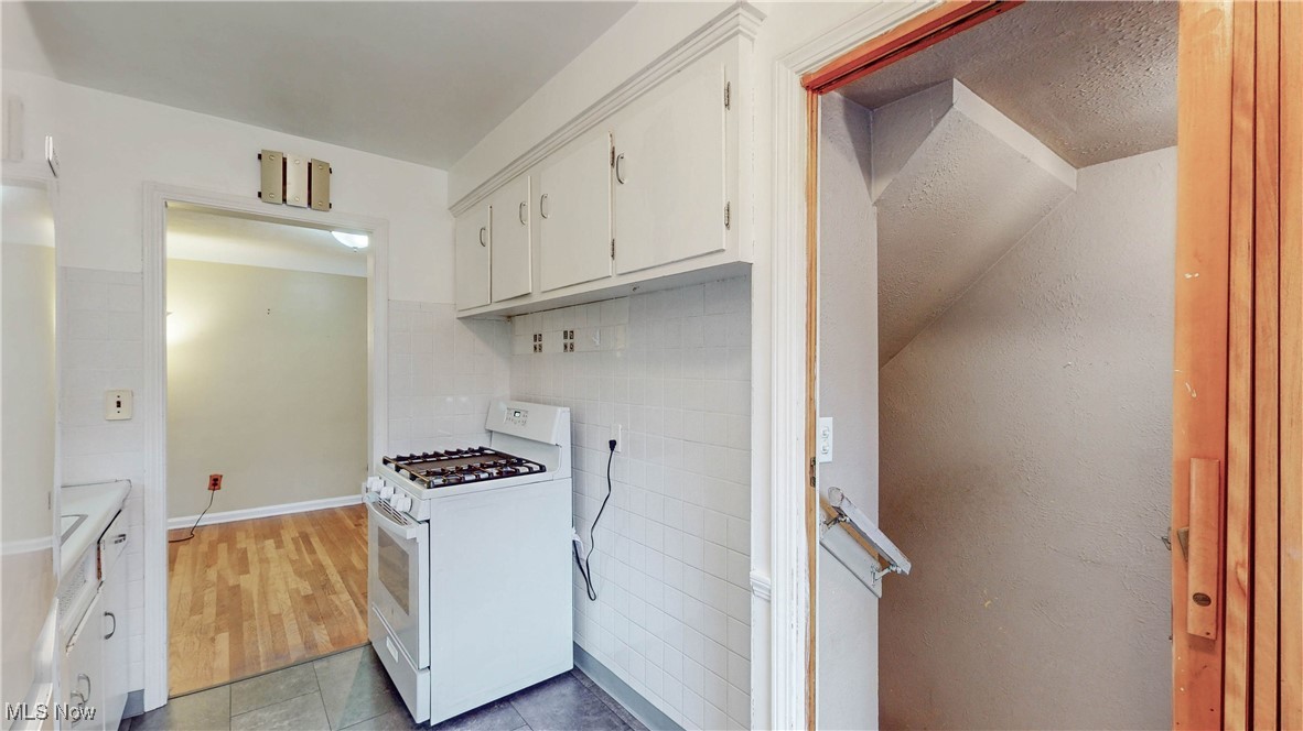 Sunshine Realty Inc 01 - Residential