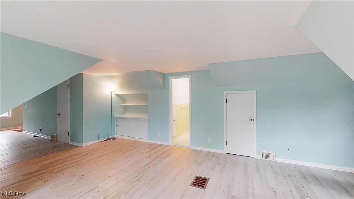 Sunshine Realty Inc 01 - Residential