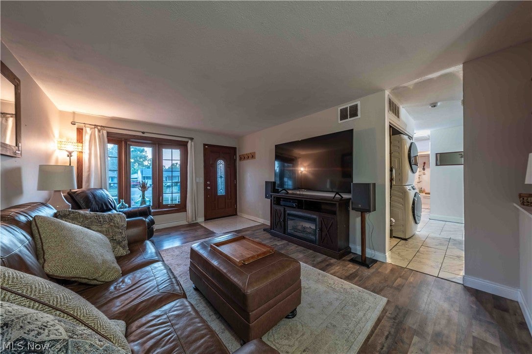 303 Erieview Boulevard