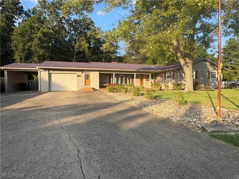 Homes For Sale - 2229 Newark Road<br/> Muskingum County, Zanesville, OH 43701