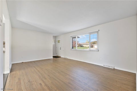 Tiny photo for 7537 Biscayne Boulevard, Parma, OH 44134 (MLS # 5255088)