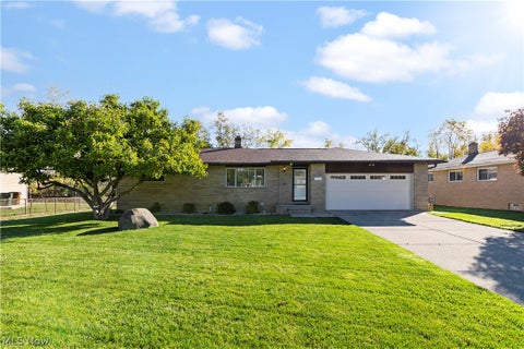 Tiny photo for 7537 Biscayne Boulevard, Parma, OH 44134 (MLS # 5255088)