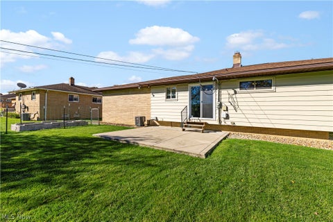 Tiny photo for 7537 Biscayne Boulevard, Parma, OH 44134 (MLS # 5255088)
