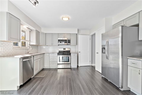 Tiny photo for 7537 Biscayne Boulevard, Parma, OH 44134 (MLS # 5255088)
