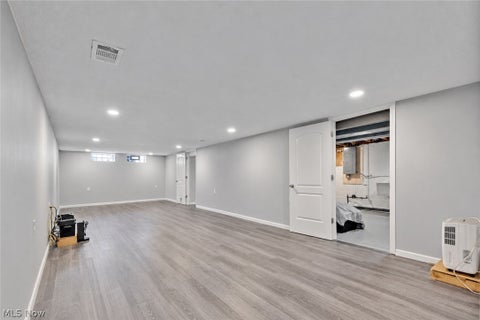 Tiny photo for 7537 Biscayne Boulevard, Parma, OH 44134 (MLS # 5255088)