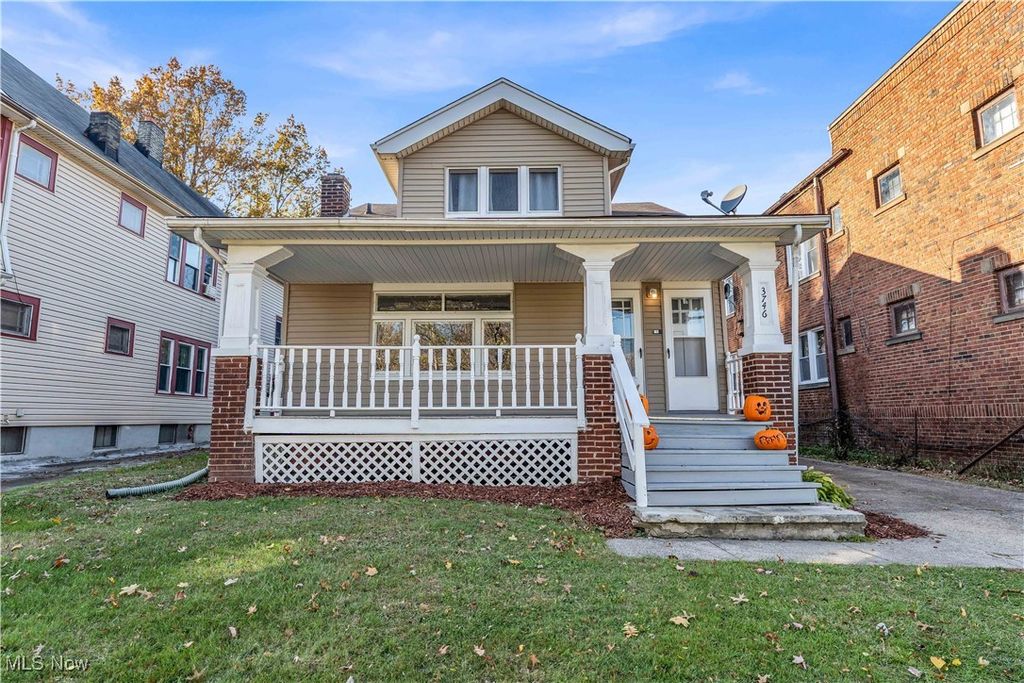 Photo of 3746 W 140th Street, Cleveland, OH 44111 (MLS # 5170424)