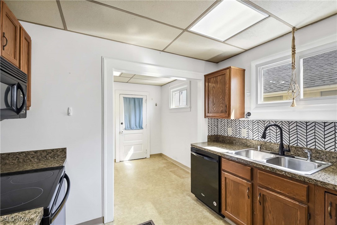 7700 Spring Garden Road, Parma, Ohio image 18