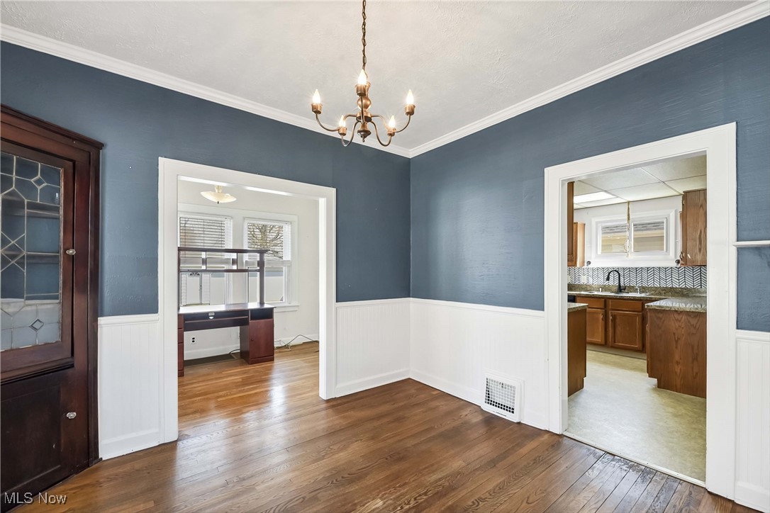 7700 Spring Garden Road, Parma, Ohio image 12
