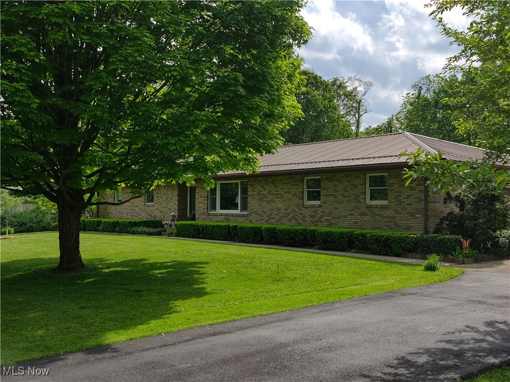 64575 Falcon Lane, Cambridge, Ohio image 2
