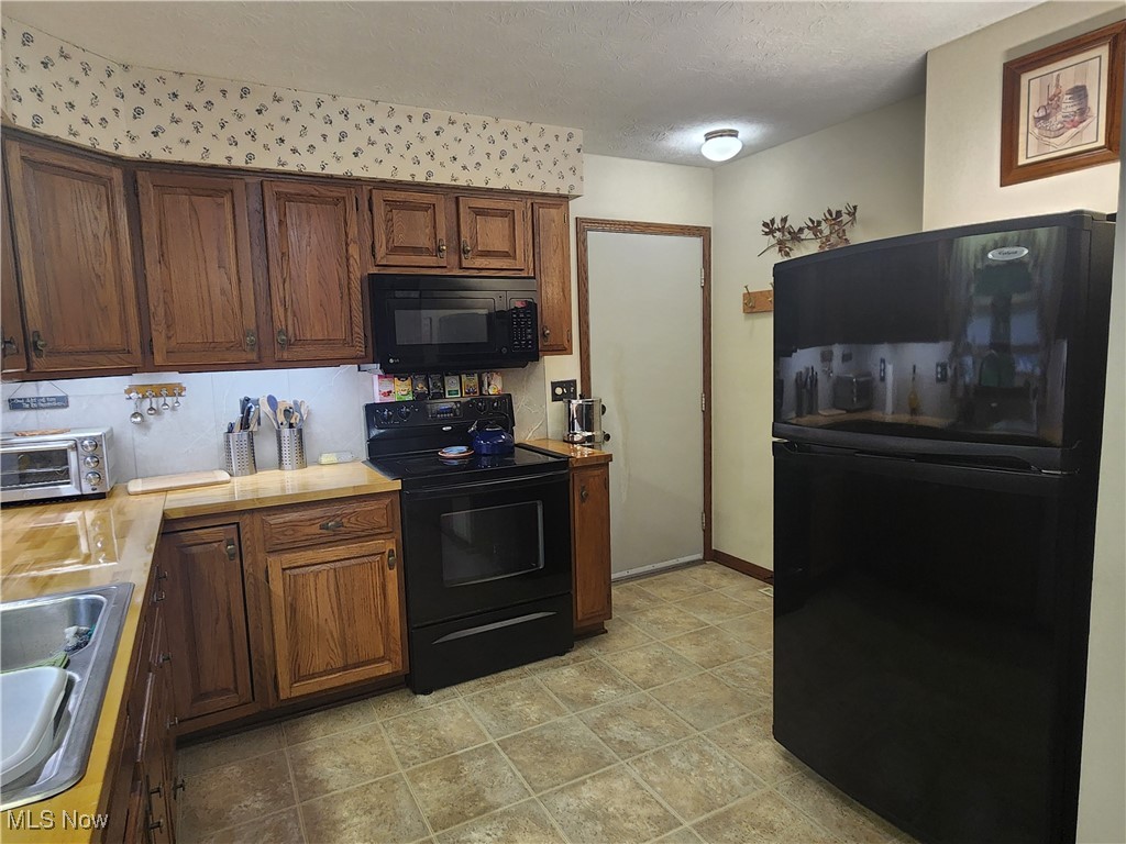 64575 Falcon Lane, Cambridge, Ohio image 14