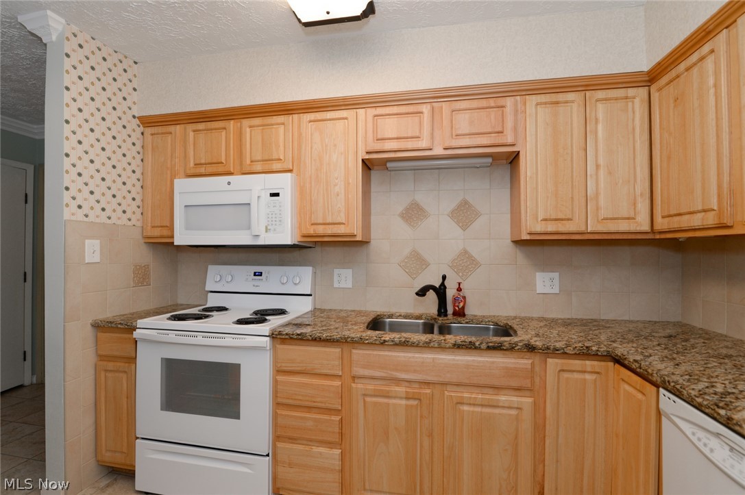 Parkway West Condo - Residential