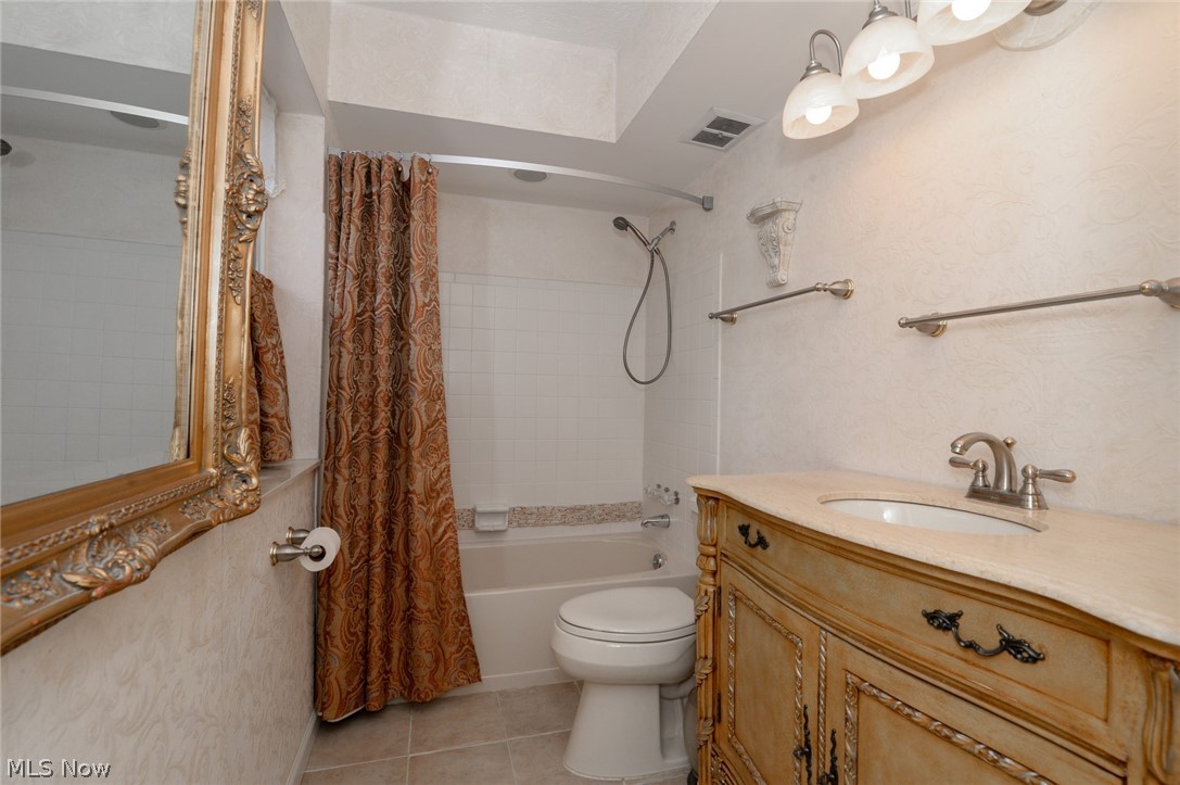 Parkway West Condo - Residential