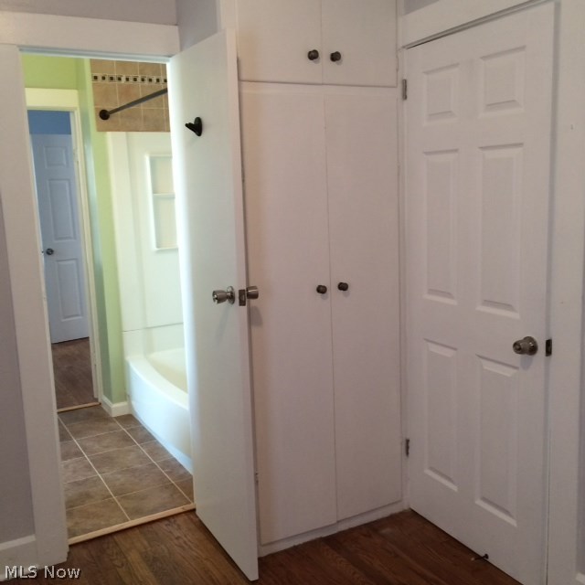 Broadview Cos Vly Road Hms Su - Residential