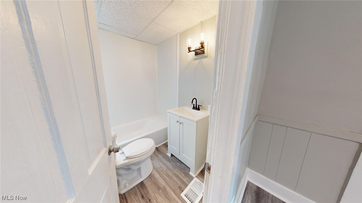 Diodate Clarks - Residential Income