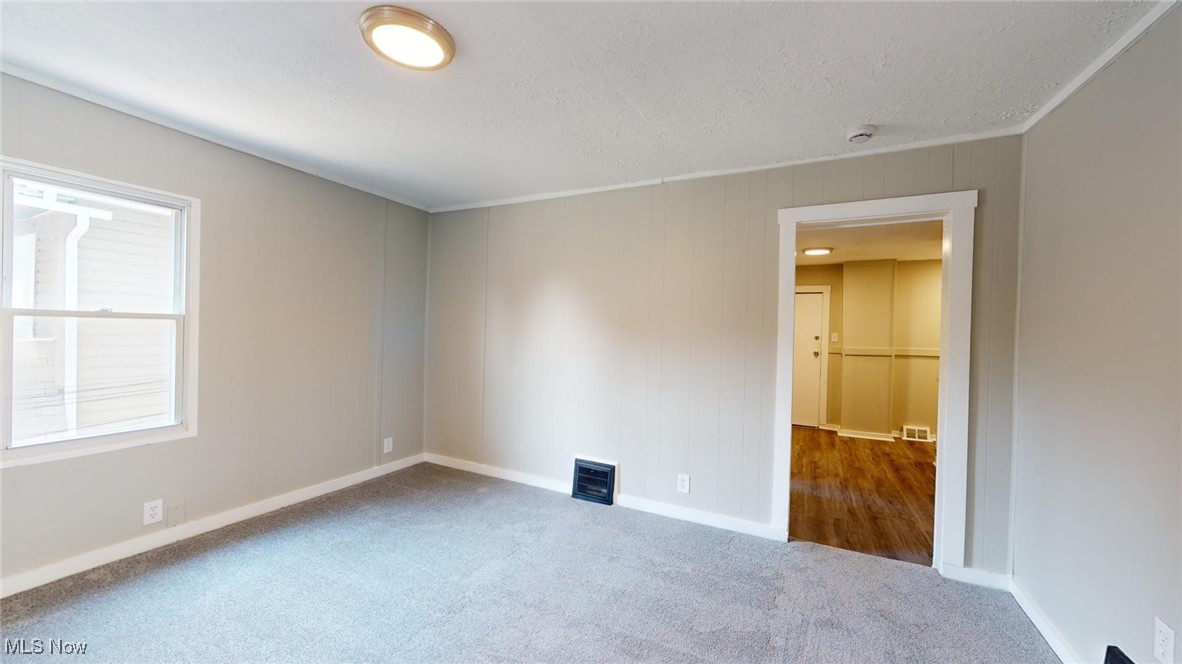 Diodate Clarks - Residential Income