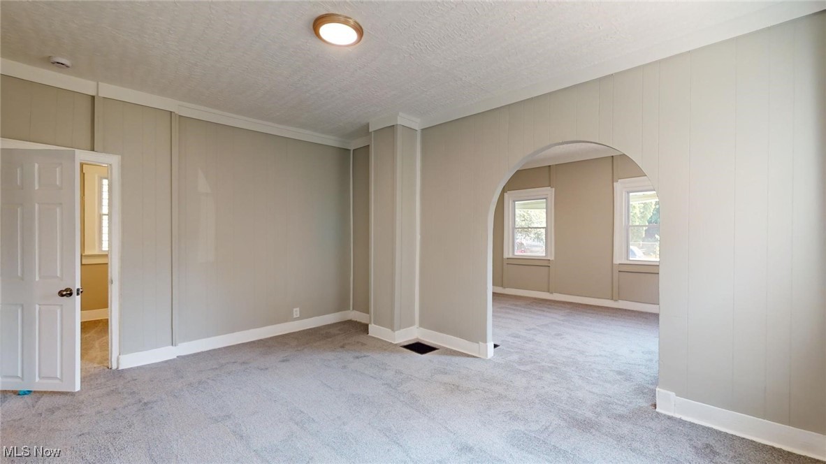 Diodate Clarks - Residential Income