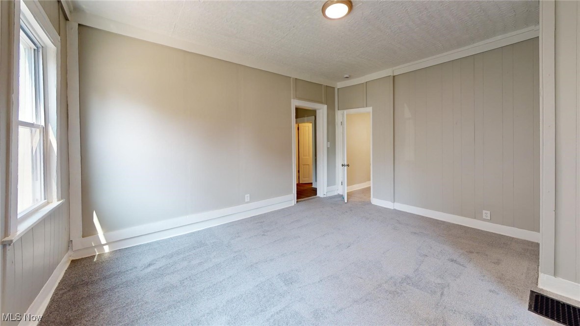 Diodate Clarks - Residential Income