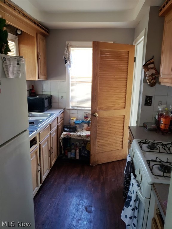 Apartment Realty Companys - Residential