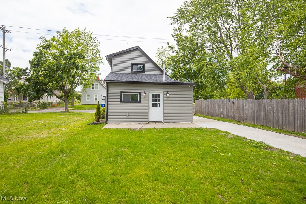 3211 W 61st Street