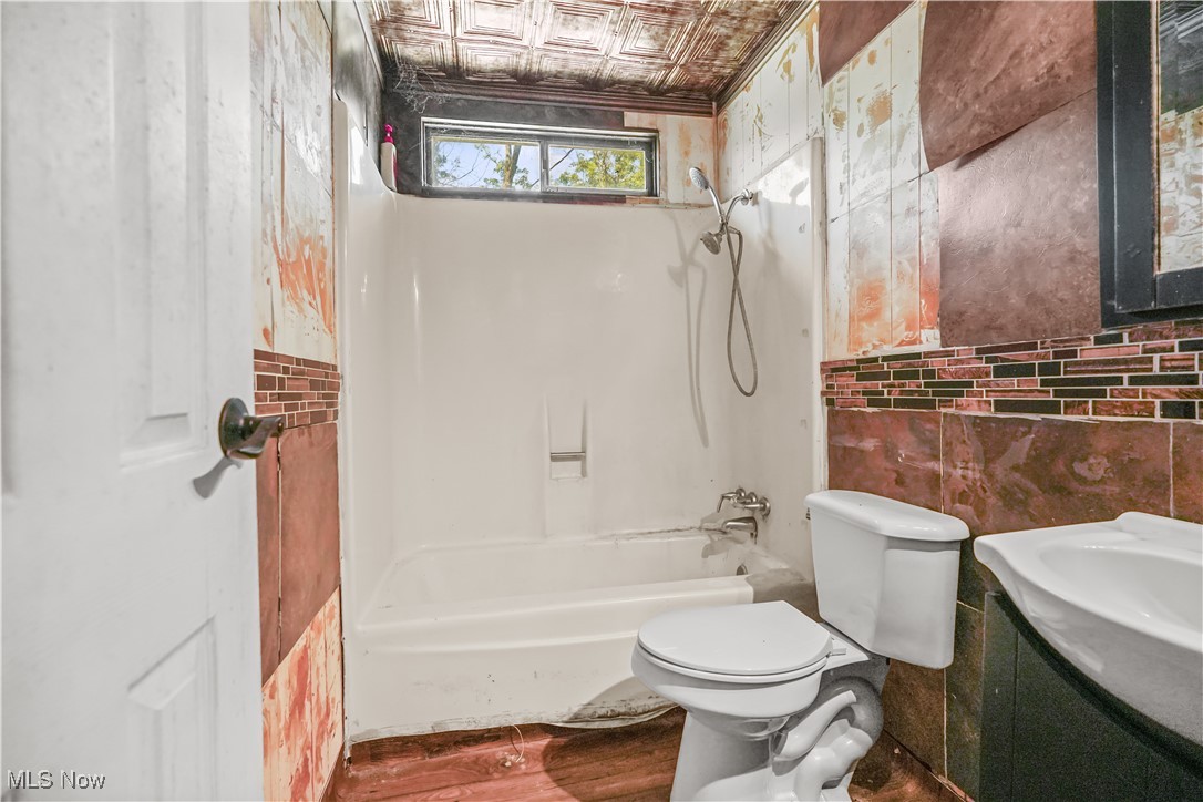 Crestwood Hills - Residential