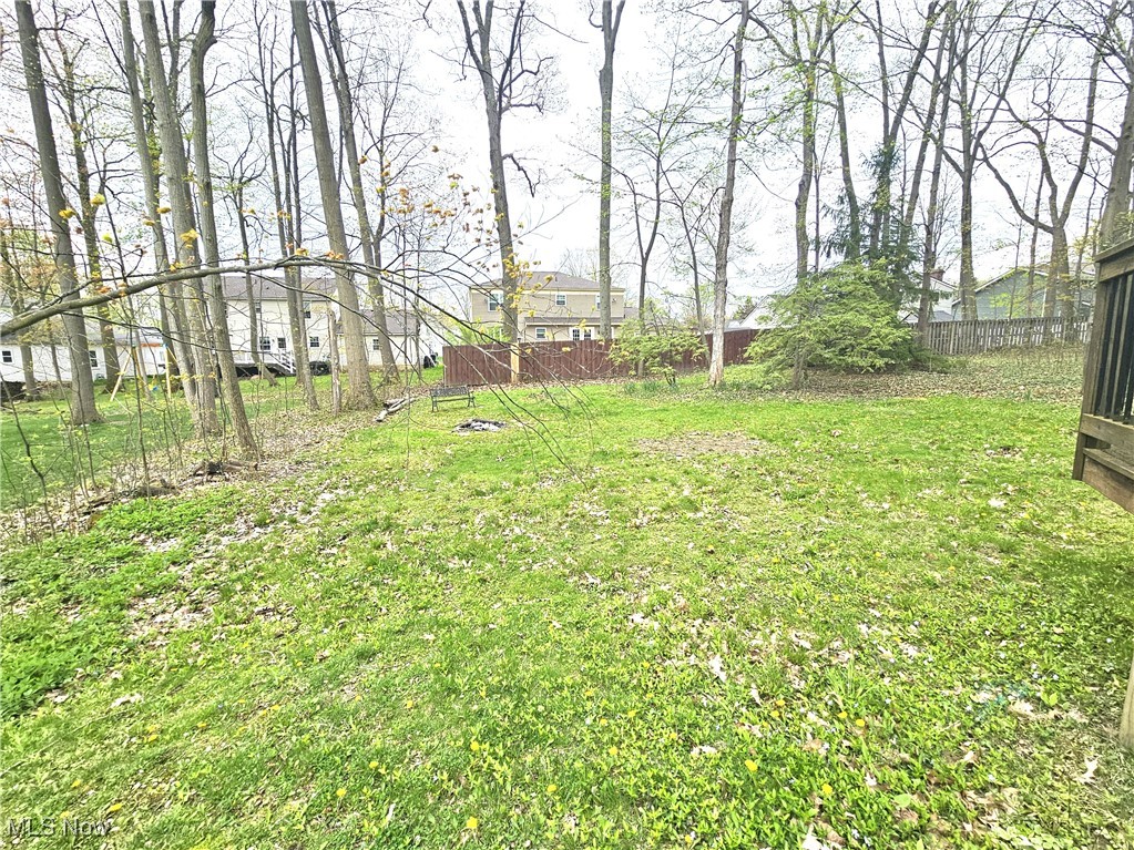 16585 S White Oaks Drive, Strongsville, Ohio image 29