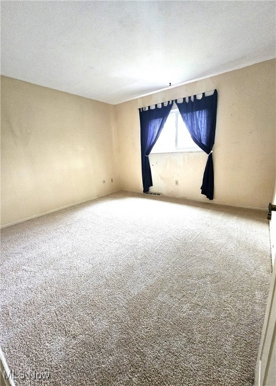 16585 S White Oaks Drive, Strongsville, Ohio image 23