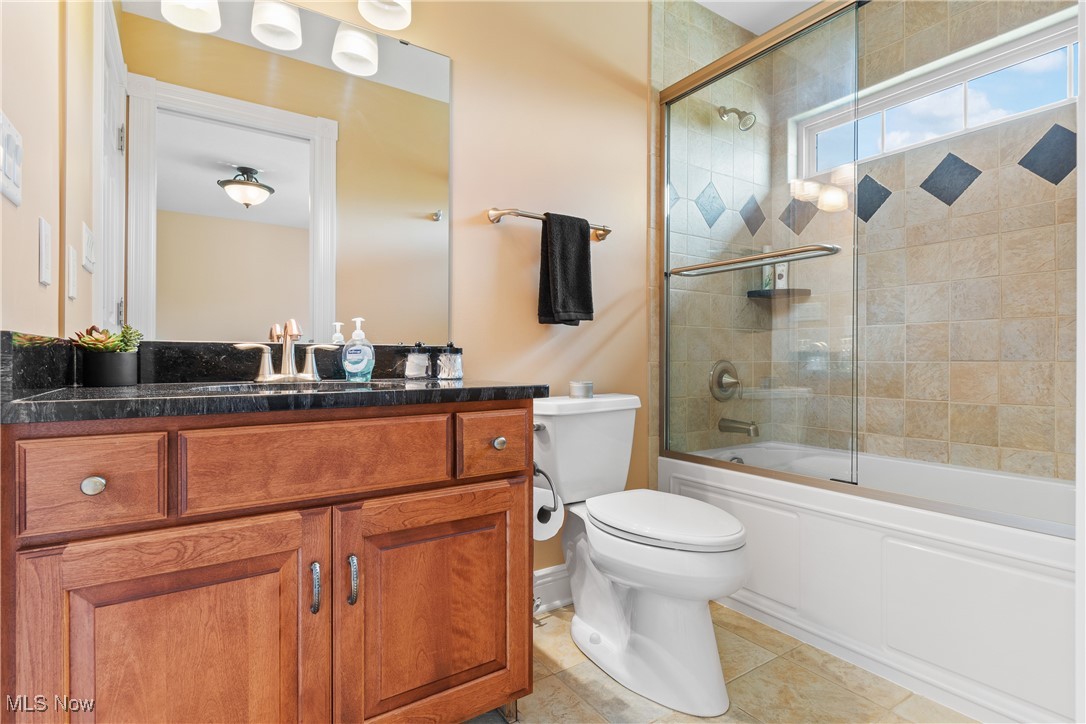 6313 Manor Glen Drive, Medina, Ohio image 22