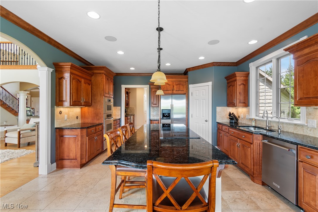 6313 Manor Glen Drive, Medina, Ohio image 11