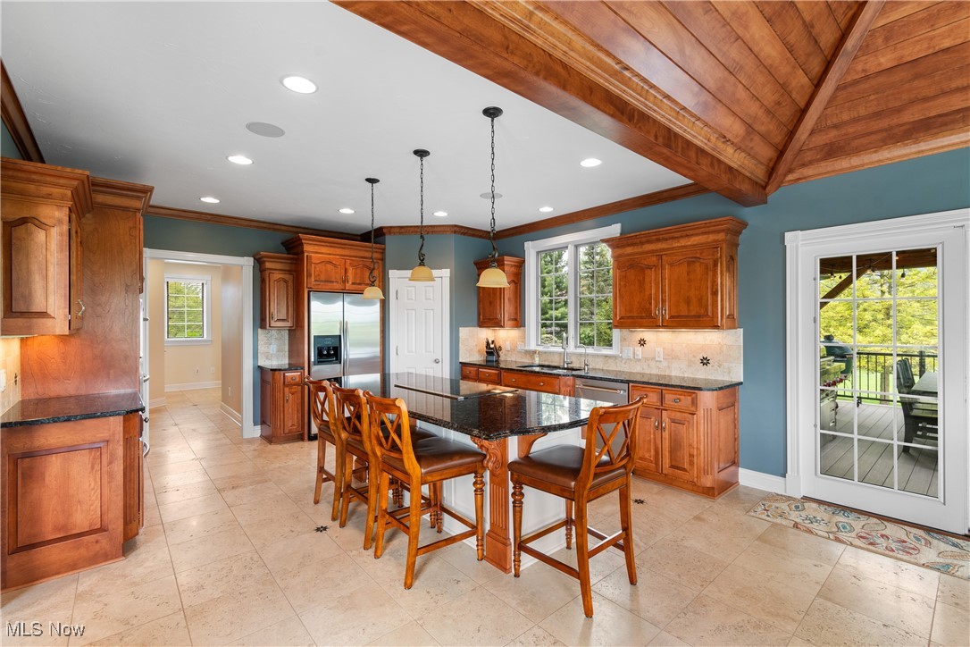6313 Manor Glen Drive, Medina, Ohio image 8