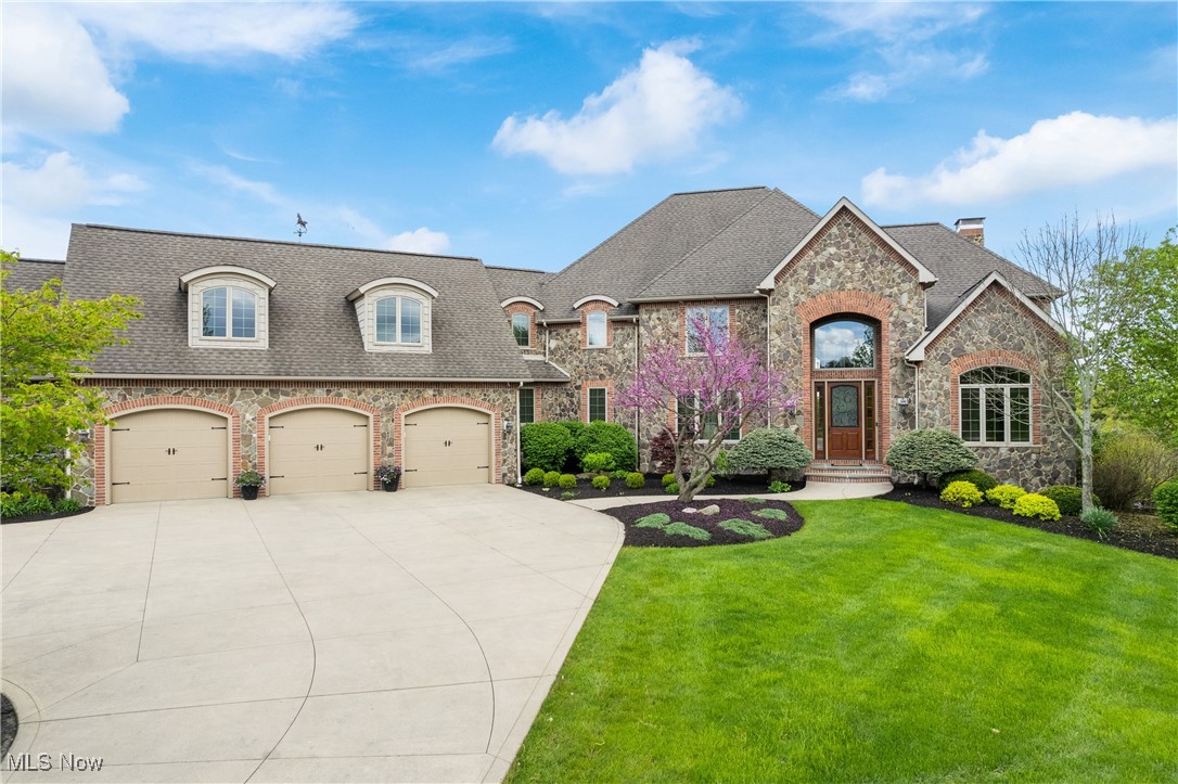 6313 Manor Glen Drive, Medina, Ohio image 1