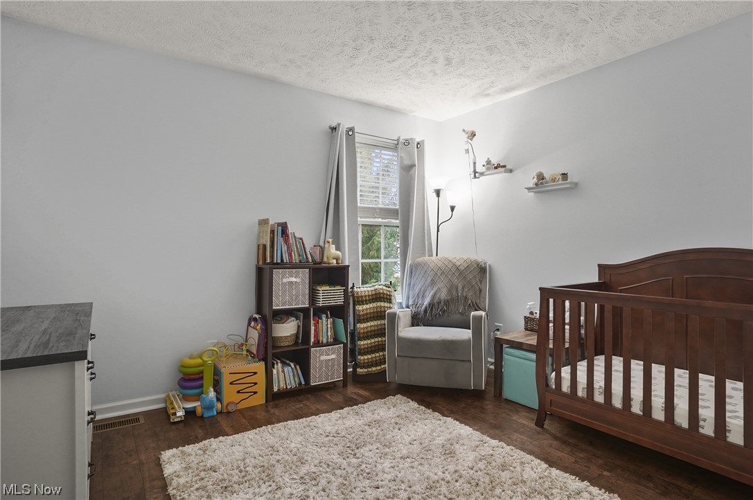 Eastwood Glen 01 - Residential