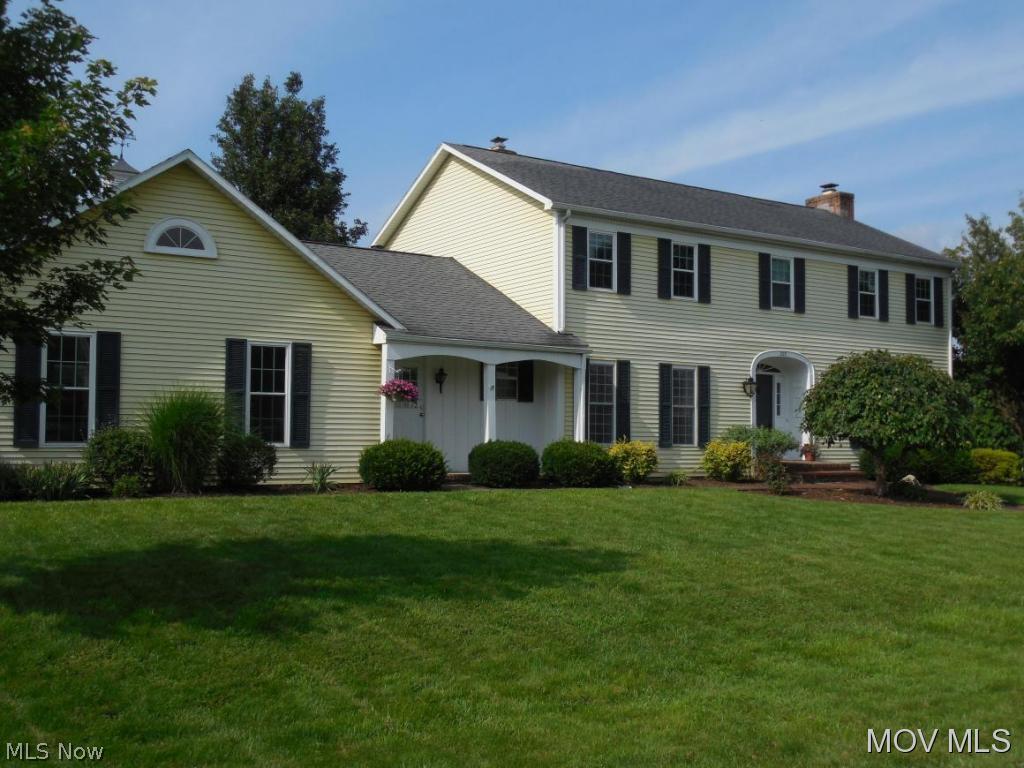 Beautiful classic colonial 2 story home located in a quiet Devola neighborhood. House and property are in excellent condition and ready for a new owner to move in. Nice size rooms to accommodate a growing family. Screened back porch, patio and fire pit. A fence provides back yard privacy. Oversized two car garage with large driveway for plenty of parking or a game of hoops. Deed restrictions do apply to this property. On Devola sewer. Don't miss this wonderful home in a great location!! Elem: Putnam Elementary School Elem/Bus: N JrHigh: Marietta Middle School School JrHigh/Bus: Y High: Marietta High School High/Bus: Y Fire: VOL Police: SHF ;SQFT=Fin L1:1481, Fin L2:1184, Fin Bsmt:341, Fin Above:2665, Fin Total:3006, Unfin Bsmt:741, Unfin Above:74;GAR= 2 Car Att;PRKG= Off Street