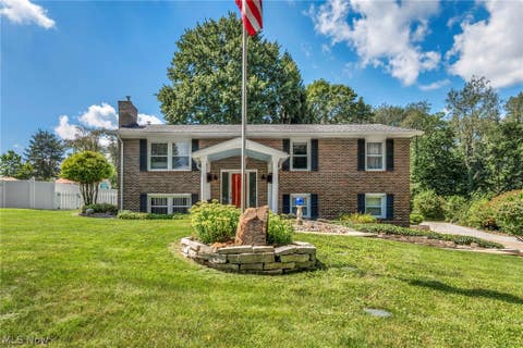Homes For Sale - 2737 Highline Drive<br/> Mogadore, OH 44260