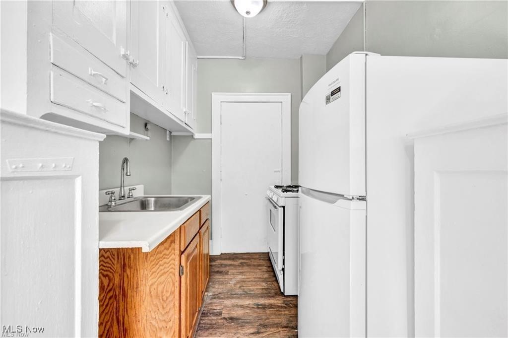 Euclid 09 - Commercial Sale