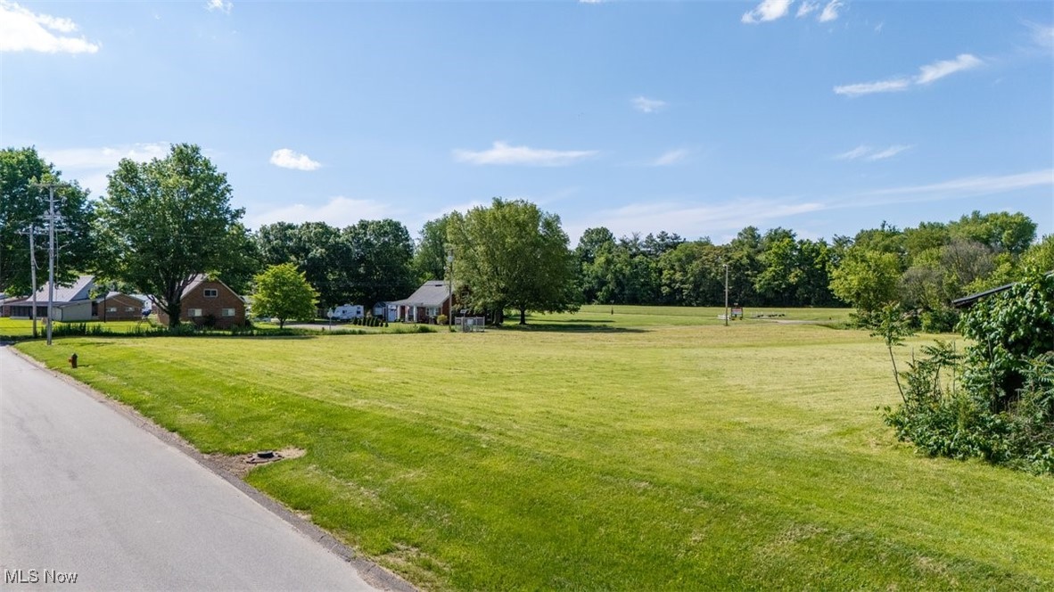 Lee Street, Belpre, Ohio image 14